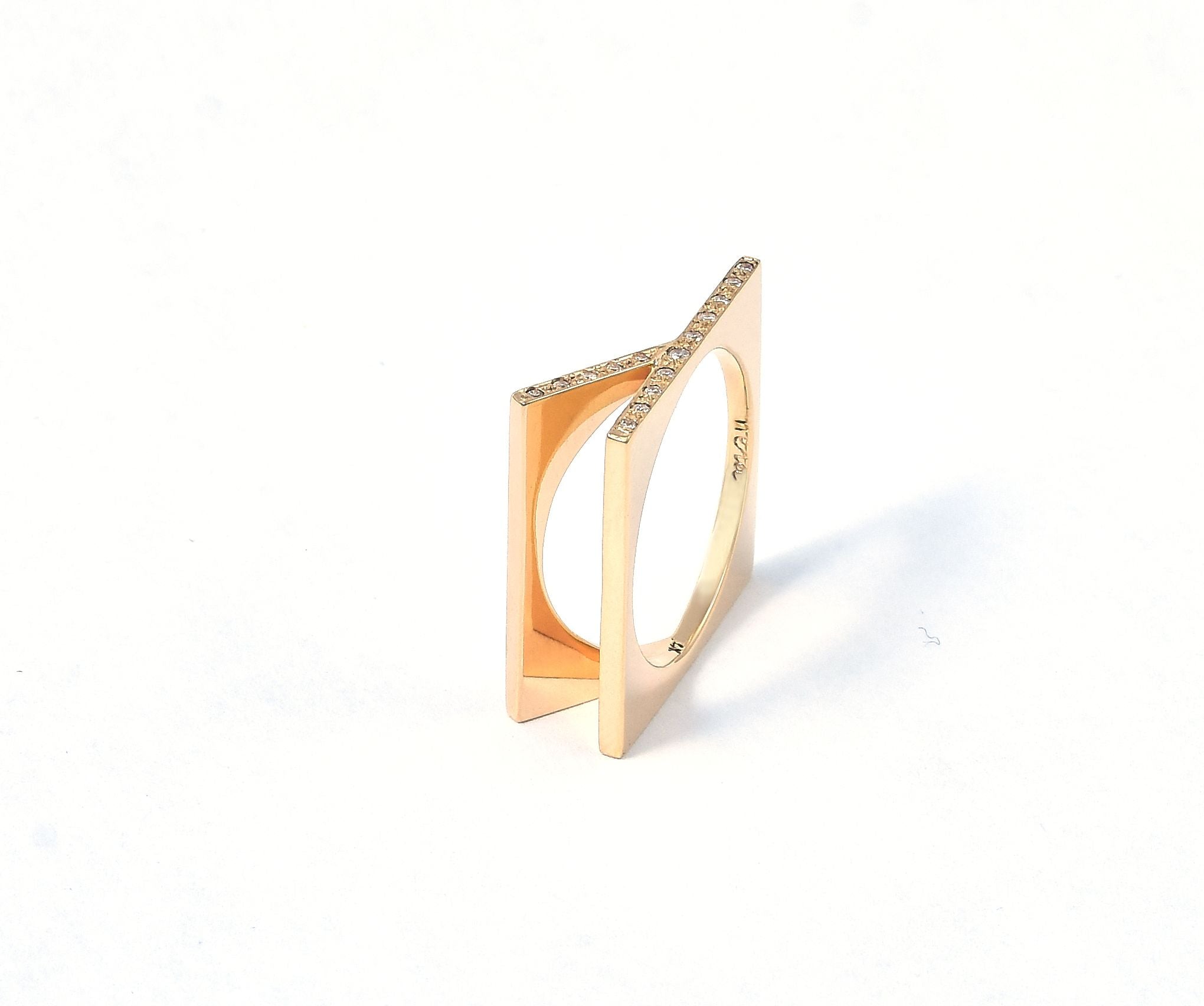 Anillo de Oro y Diamantes Santuario Dom Bosco