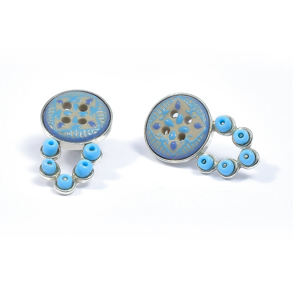 Aretes de Plata Cortos con Talavera Azul Cielo .