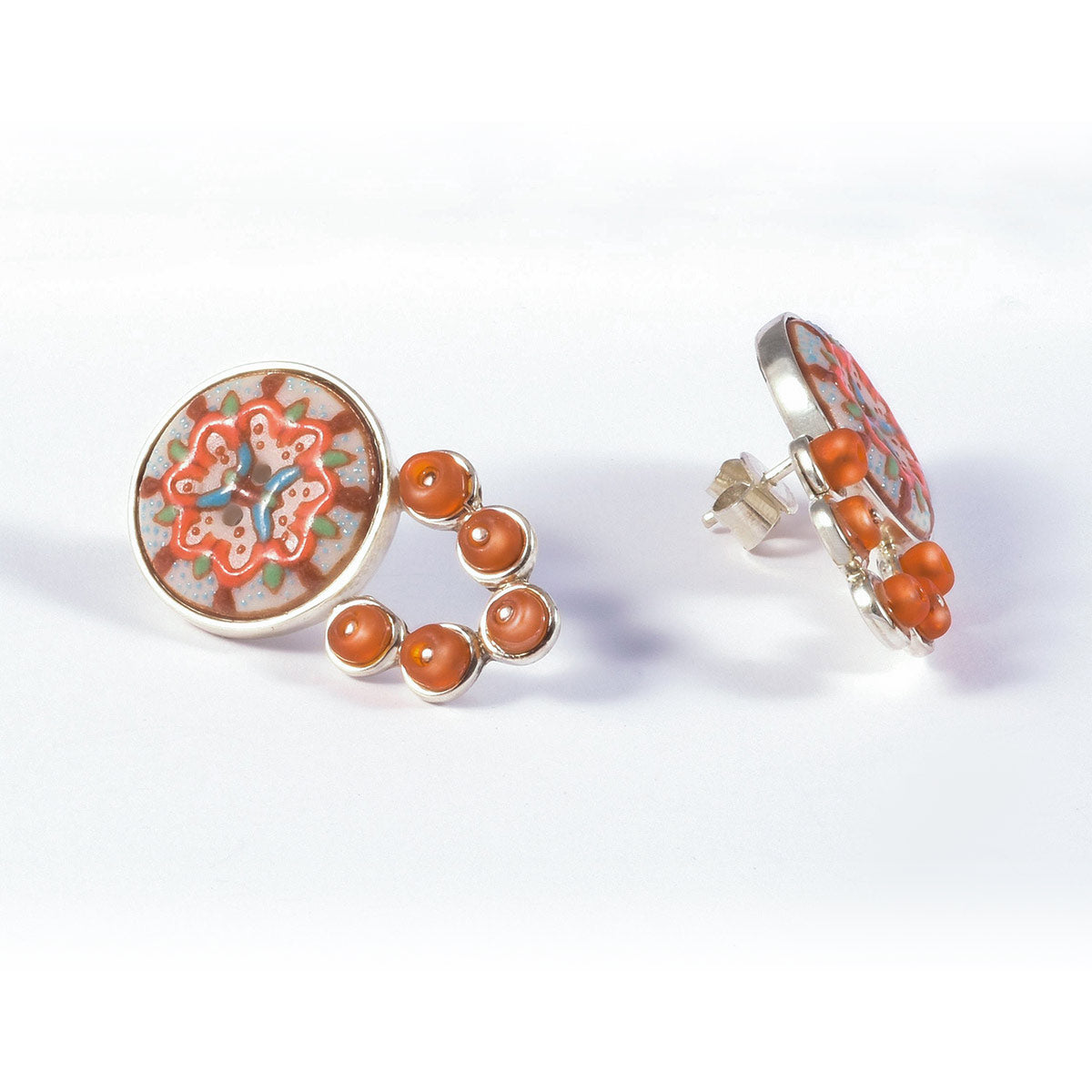 Aretes Cortos de Plata con Talavera Naranja.
